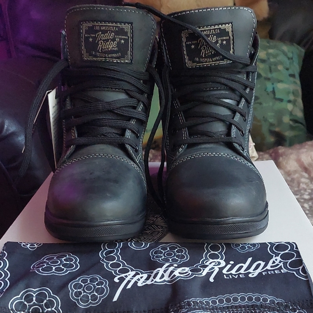 Indie Ridge Black Leather Boots
